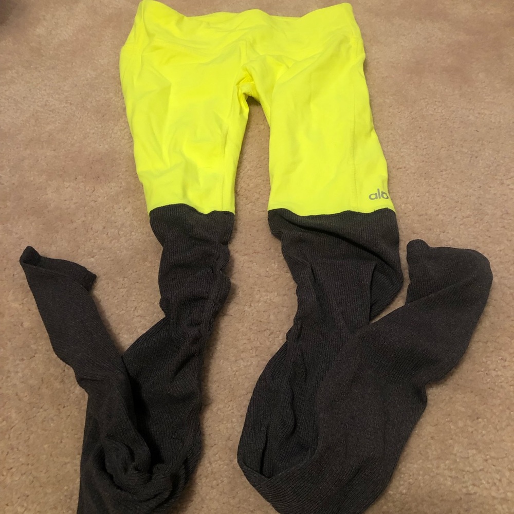 Alo yoga pants. Leg Warner bottom
